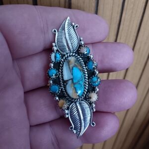 Final Markdown🎉Large turquoise spiney mother of pearl ring